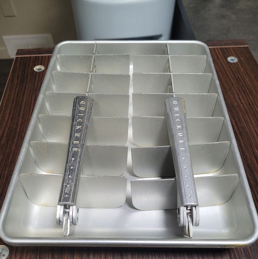 Frigidaire Quickcube Alumimun Ice Cube Tray 1950s